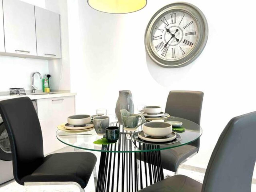 Apartment Gauthier Living By Shortstaycasa 1bed Or 2beds - The Heart Of Town *