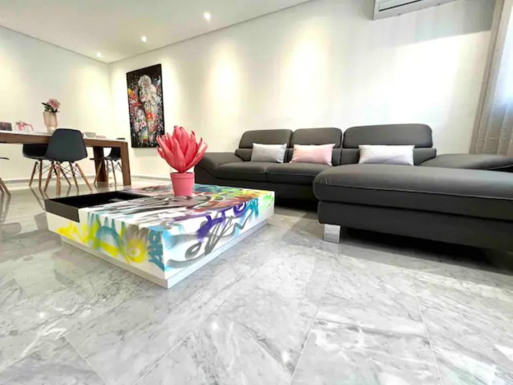 Gauthier Living By Shortstaycasa 1bed Or 2beds - The Heart Of Town *