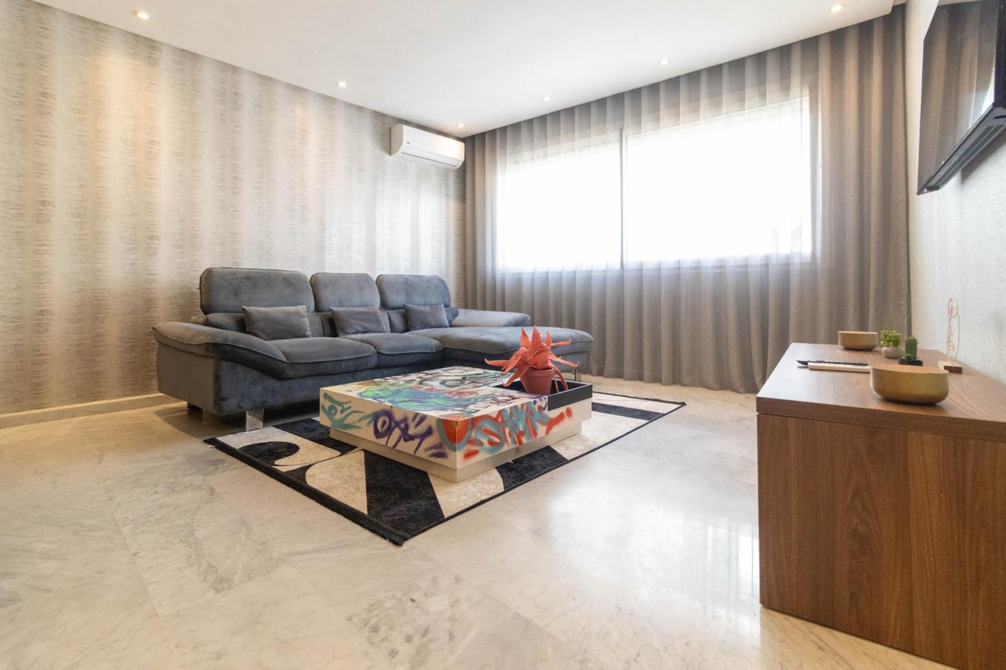 Gauthier Living By Shortstaymaroc, Equipe, Centre, 1 Ou 2 *