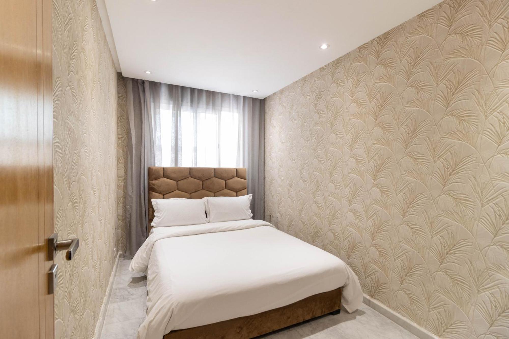 Gauthier Living By Shortstaymaroc, Equipe, Centre, 1 Ou 2