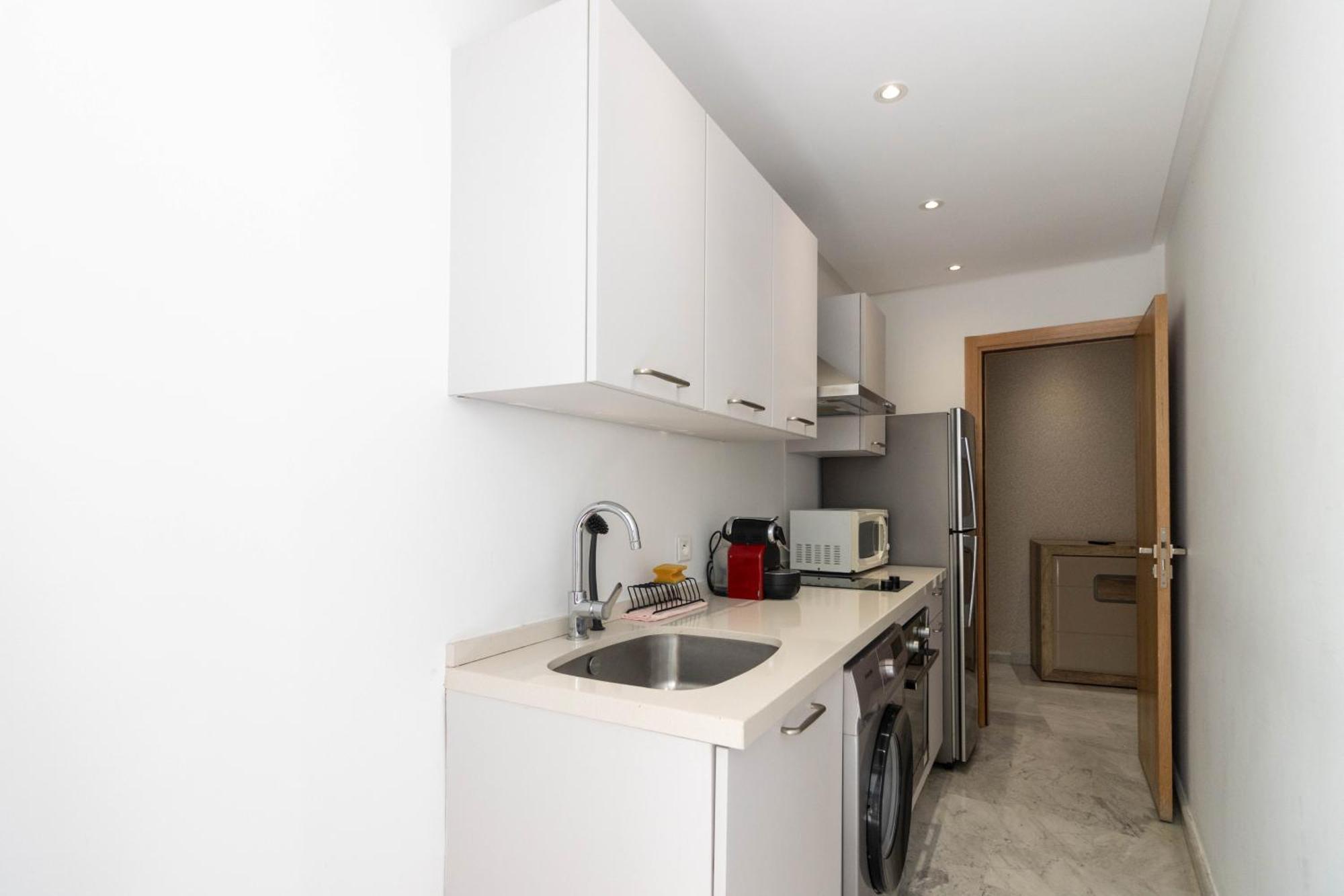 Apartment Gauthier Living By Shortstaymaroc, Equipe, Centre, 1 Ou 2 Casablanca